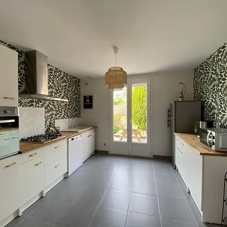 Maison Village De La Verrerie * شيربوغ أون كوتننتين