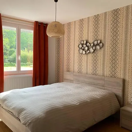 Maison Village De La Verrerie بيت للعطل *